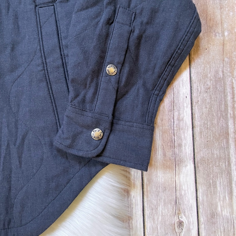 The North Face Men’s Quilted Overshirt Shacket - Picture 4 of 11